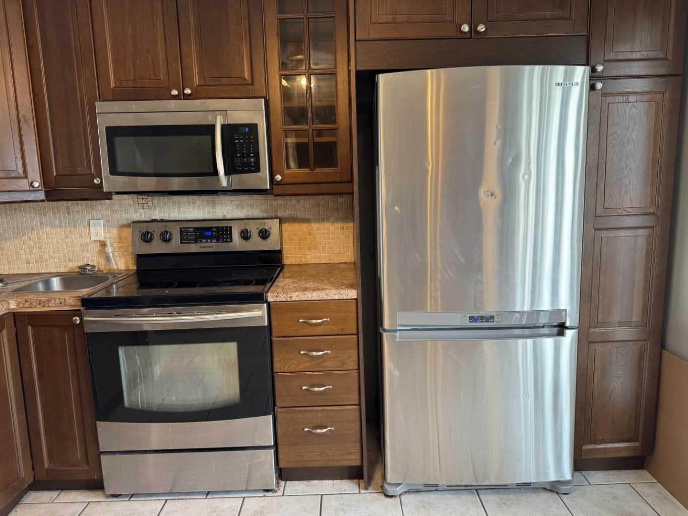 8, 220 Erin Mount Crescent SE — photo 3