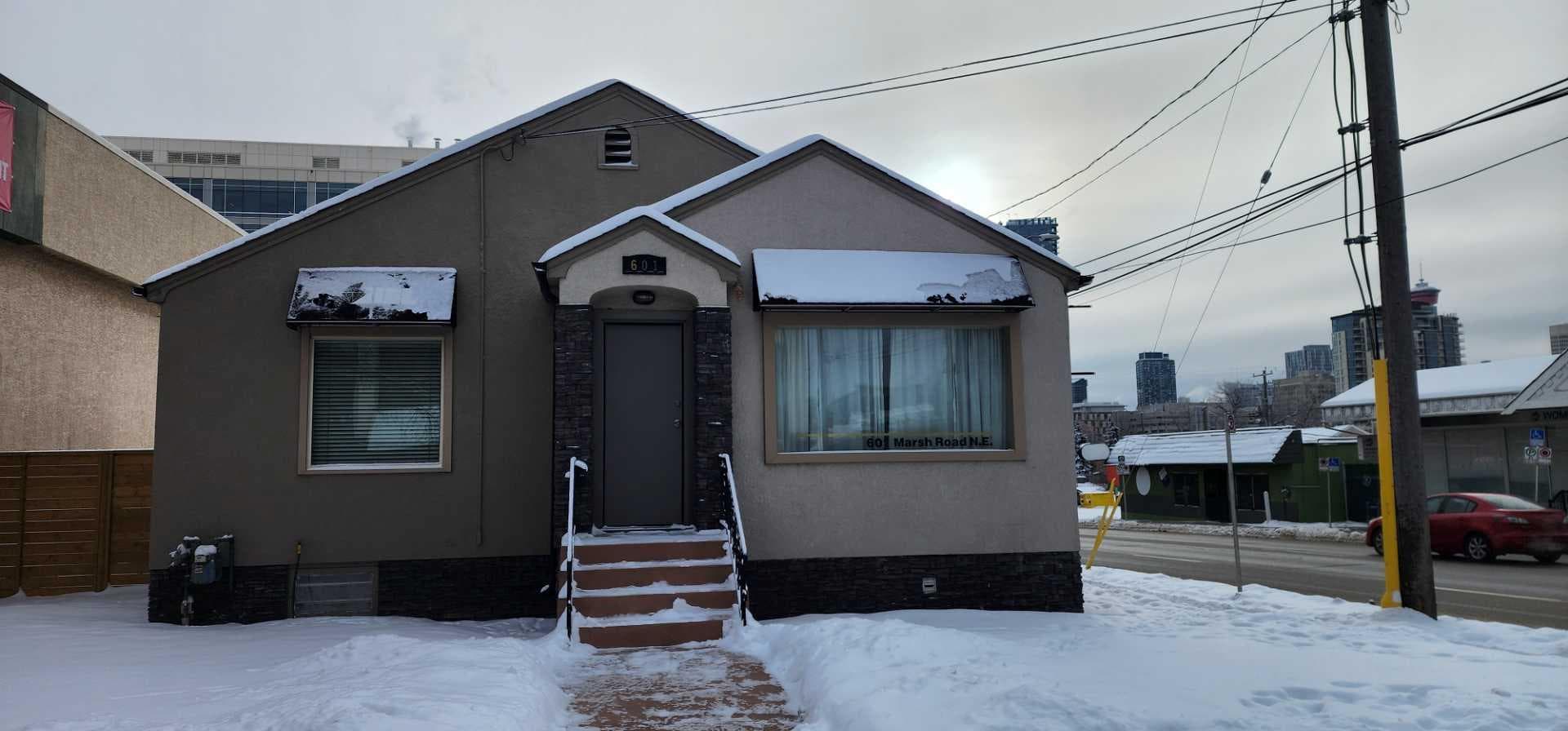 601 Marsh Road NE — photo 1