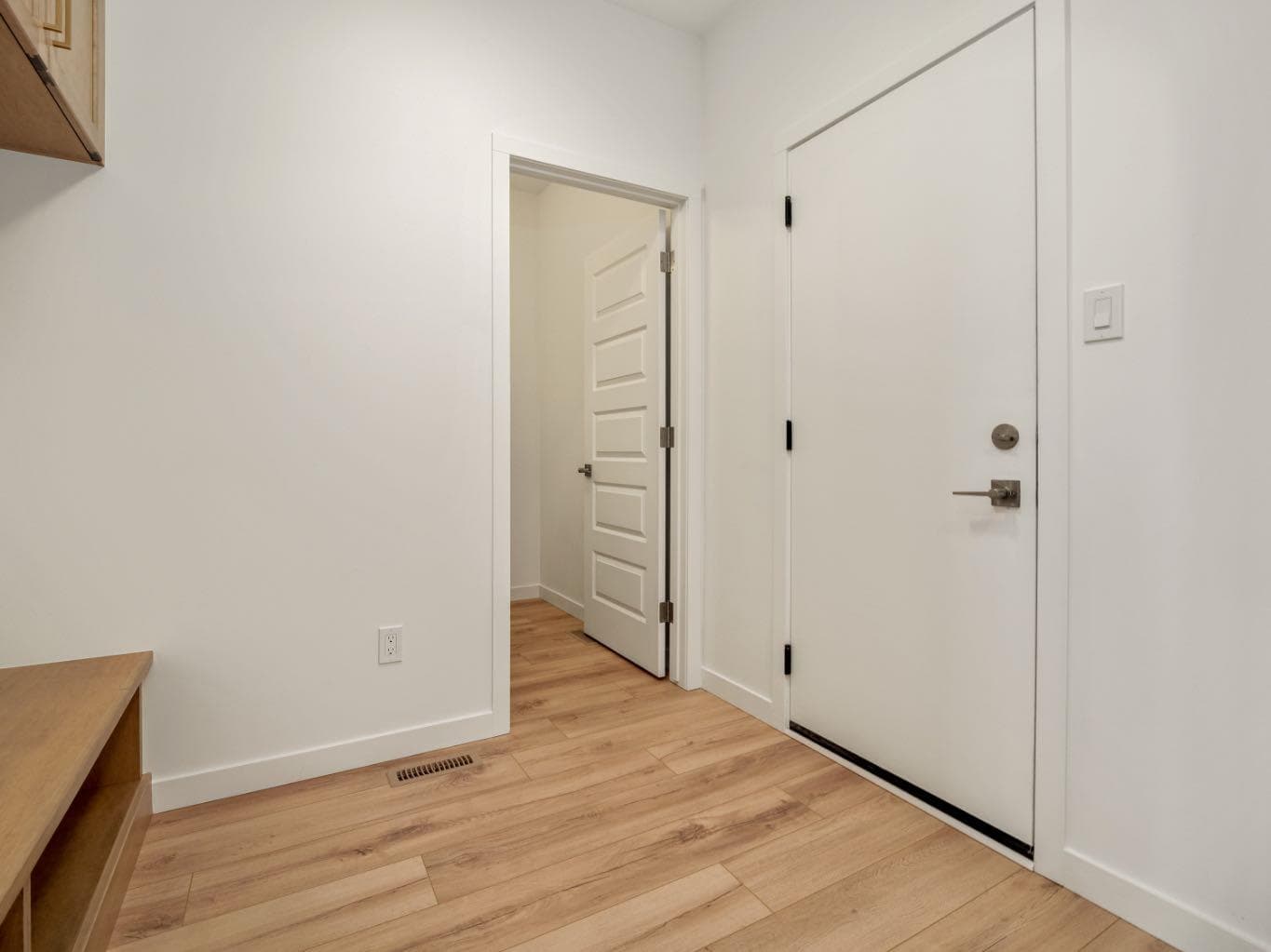 4430 31 Avenue S — photo 3