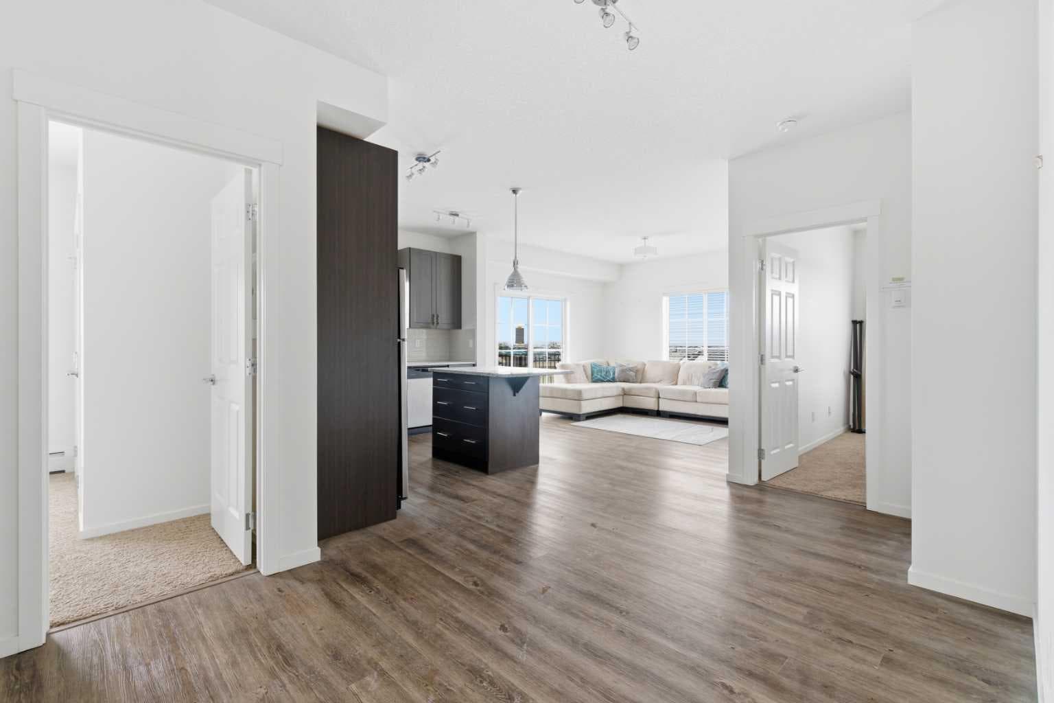 1411, 99 Copperstone Park SE — photo 1