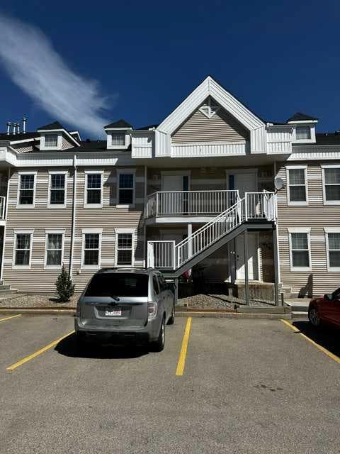 423, 103 Strathaven Drive — photo 3