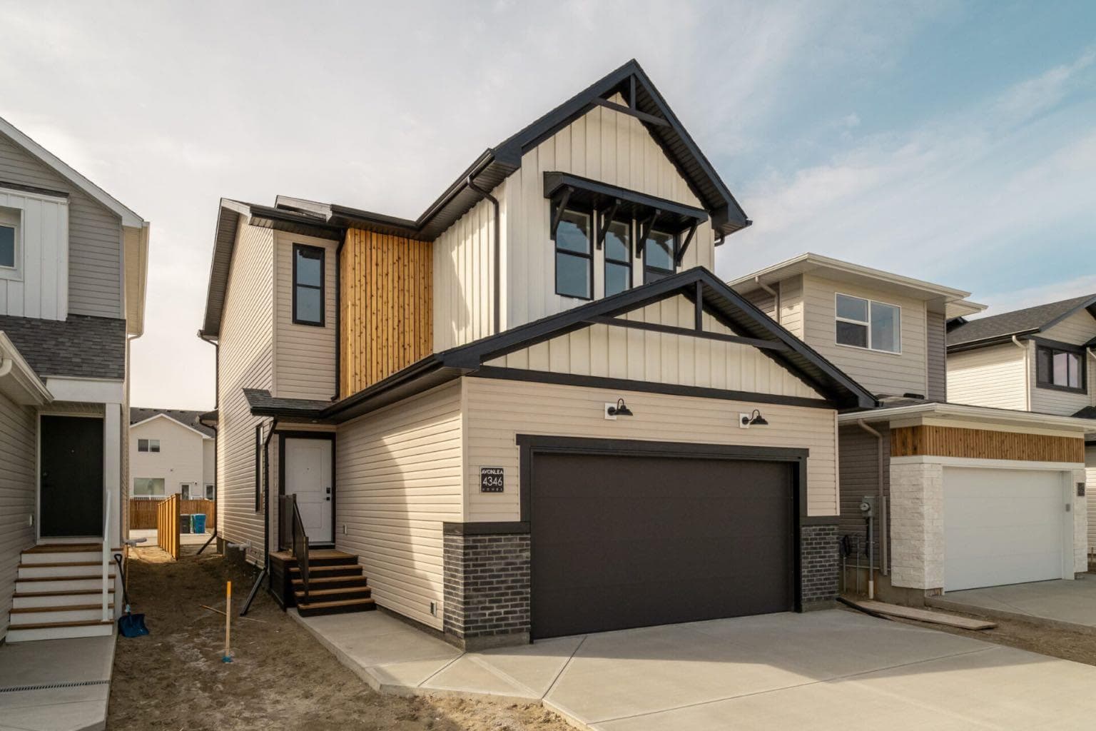 82 Miners Road W — photo 2