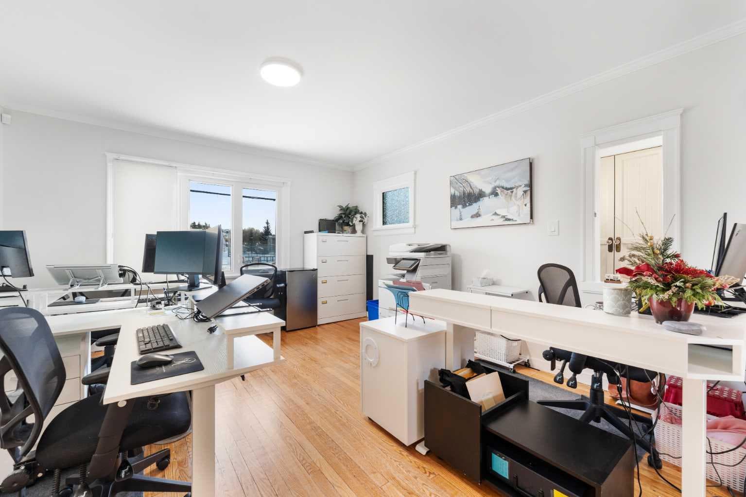 313 Ross Avenue — photo 3