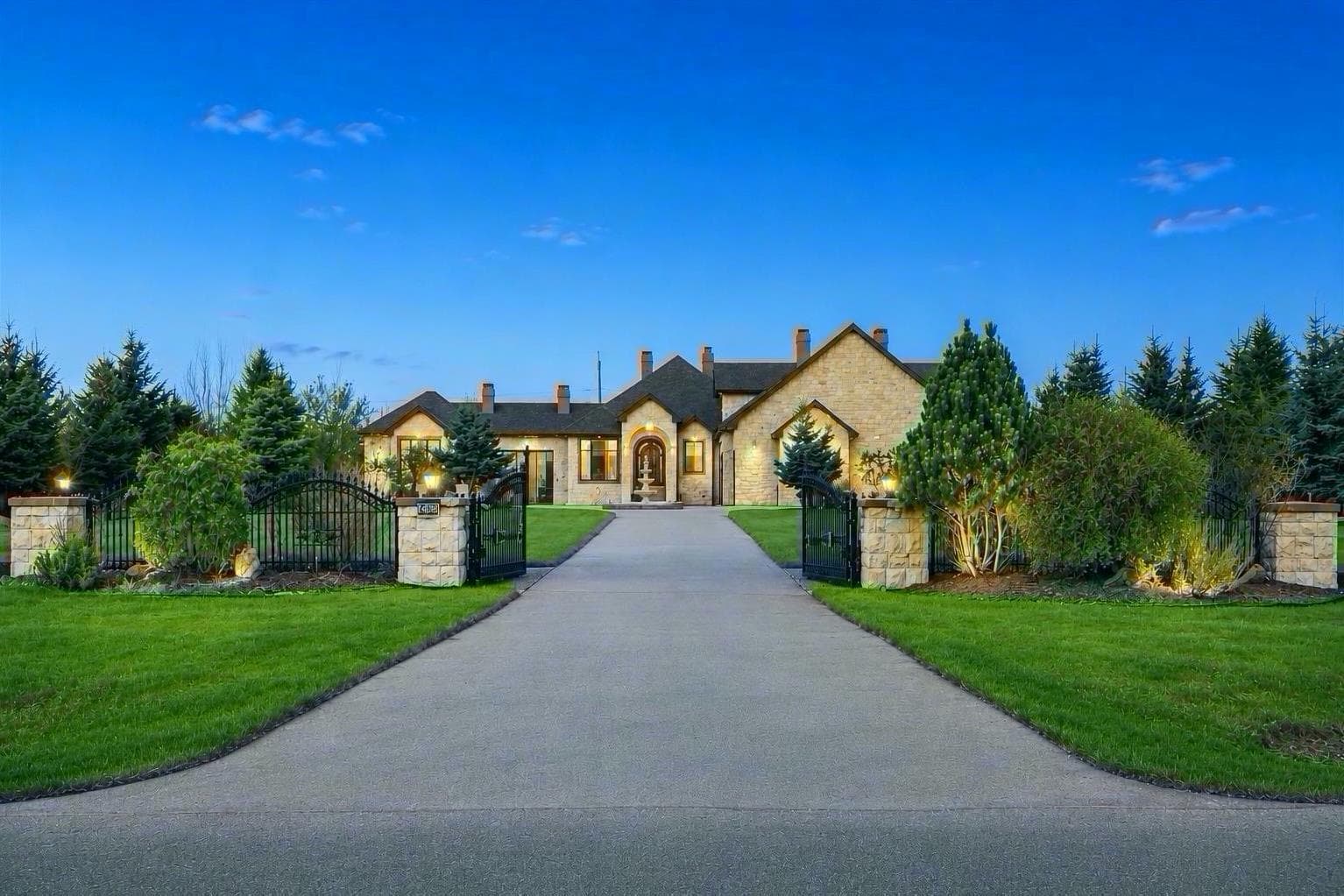 Detached in Springbank