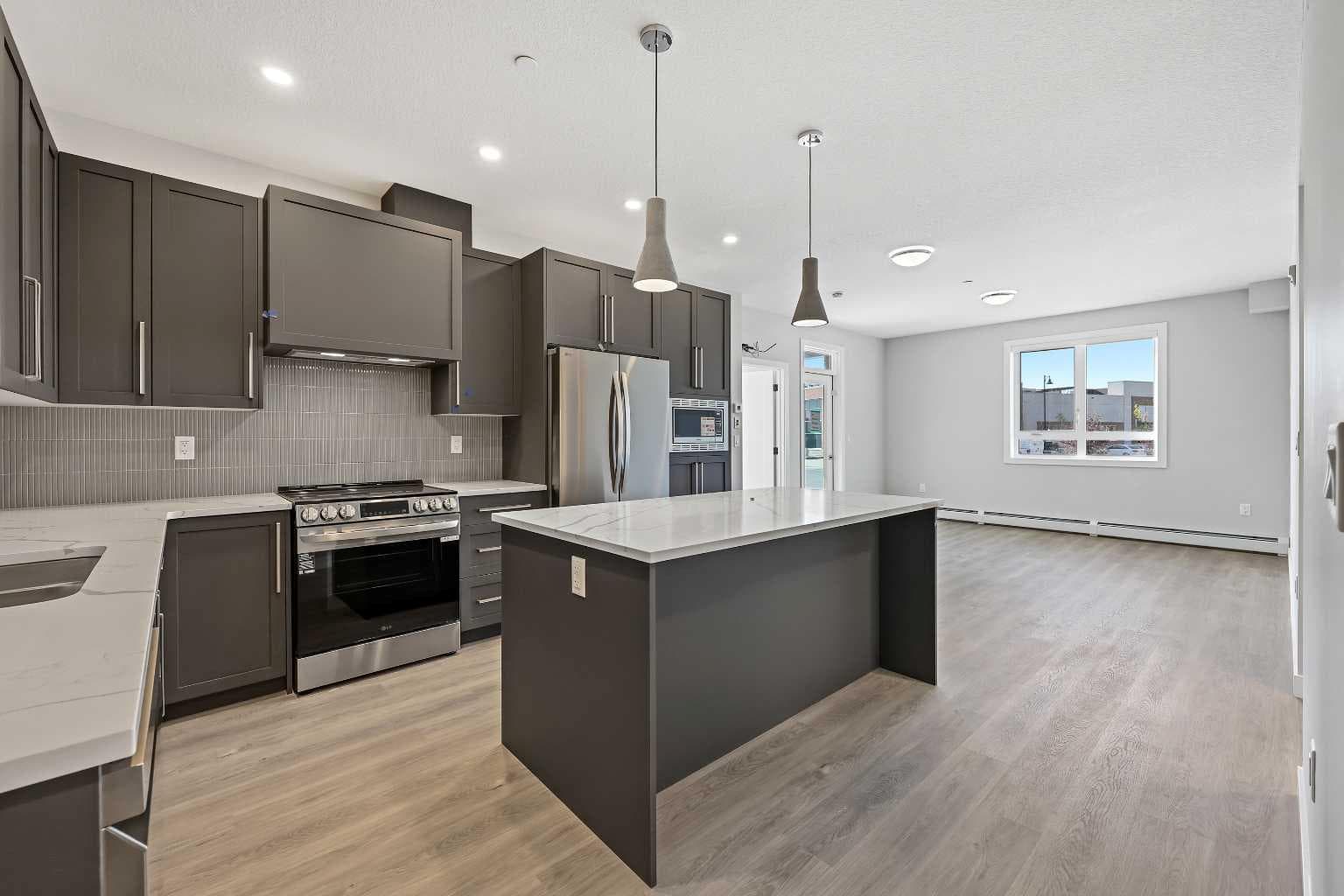 1115, 520 Reynolds Avenue SW — photo 1