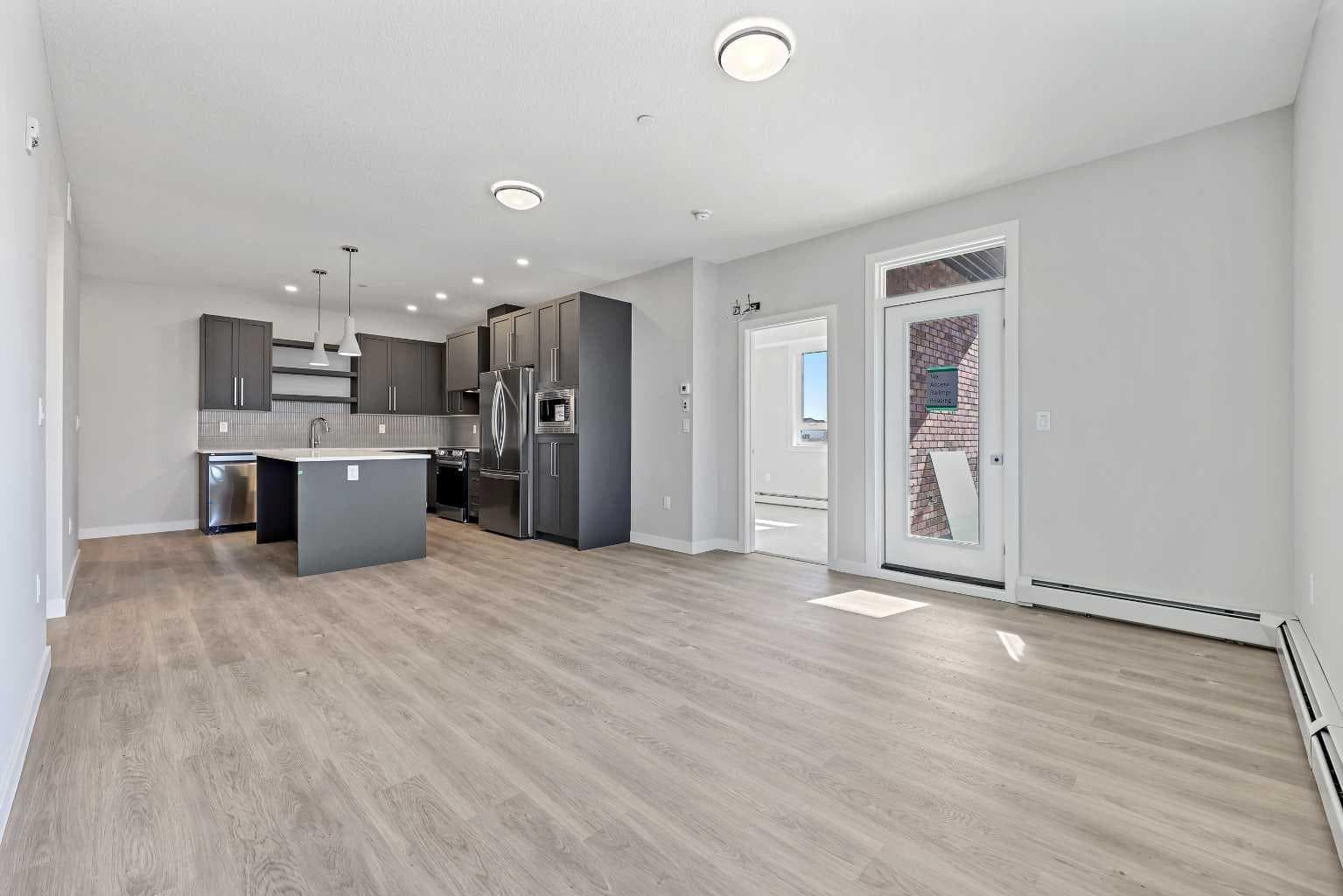 1115, 520 Reynolds Avenue SW — photo 2