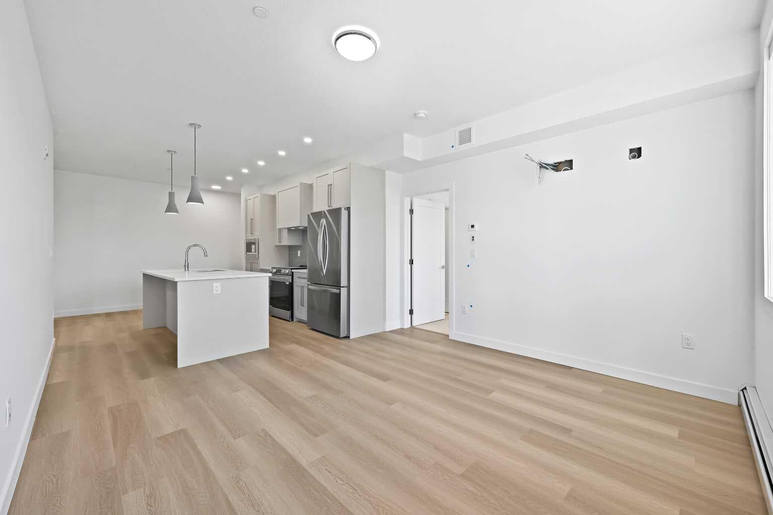 1116, 520 Reynolds Avenue SW — photo 3
