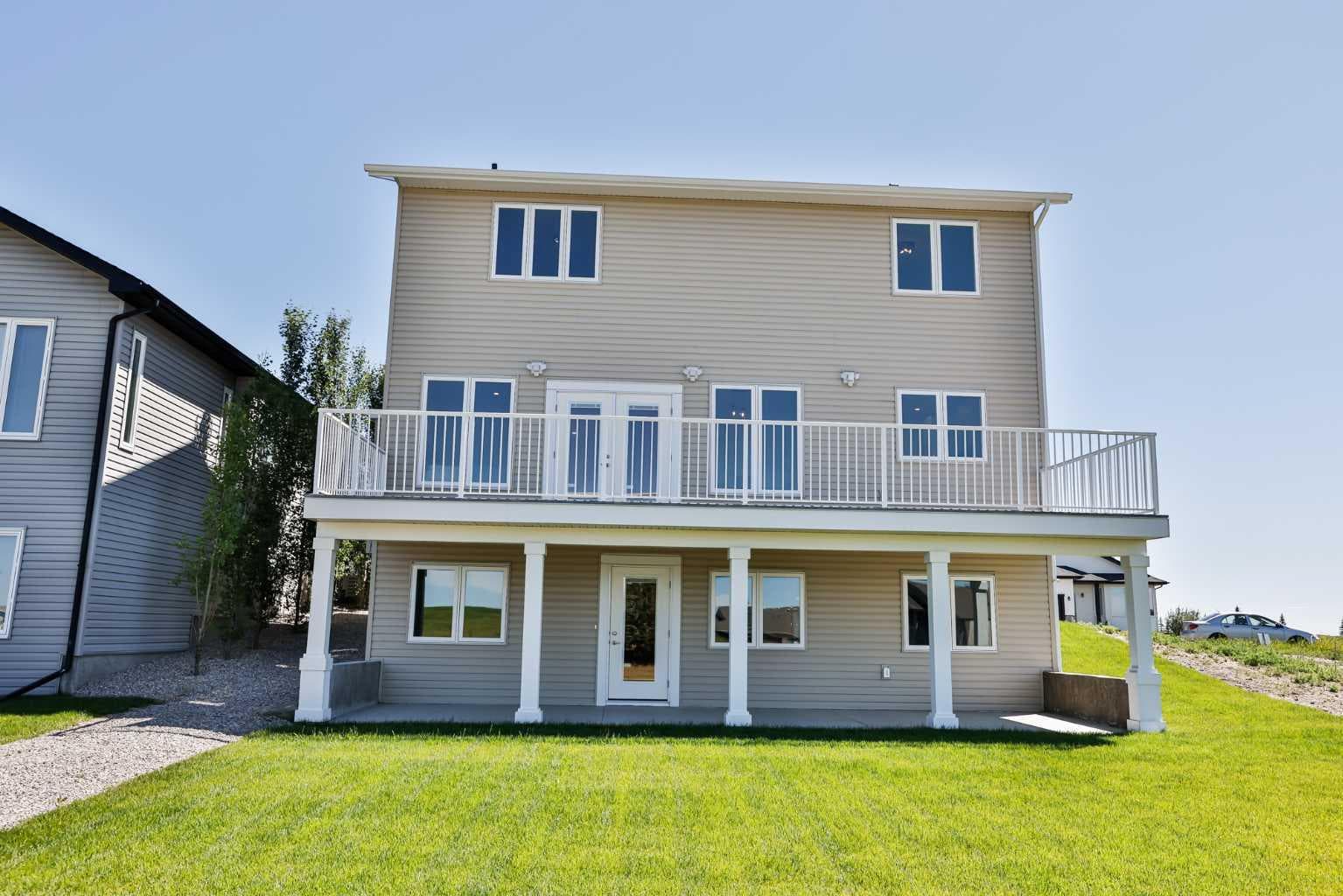 714 Fairways Drive — photo 2