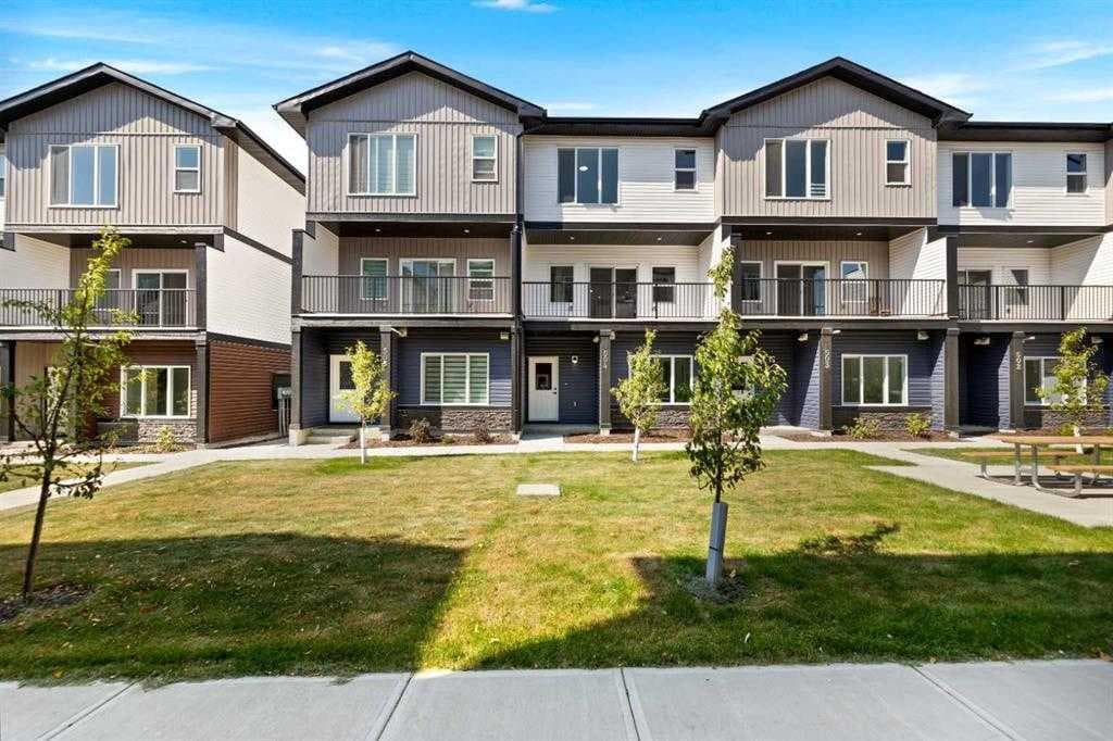 602, 90 Corner Meadows Manor NE — photo 2