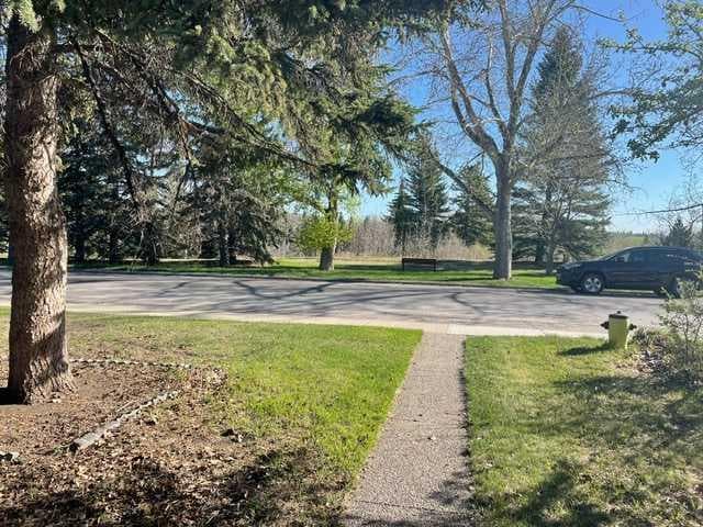 2713 Canmore Road NW — photo 2