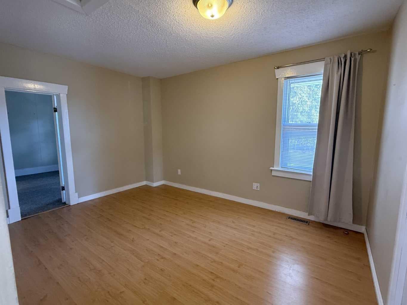 306 3 Avenue W — photo 5