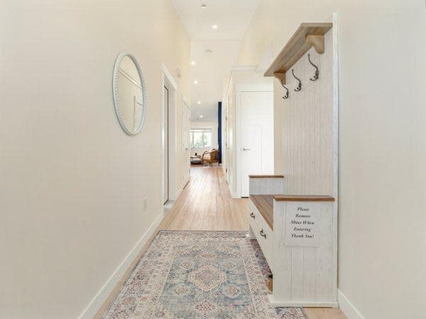 771 7 Avenue W — photo 2