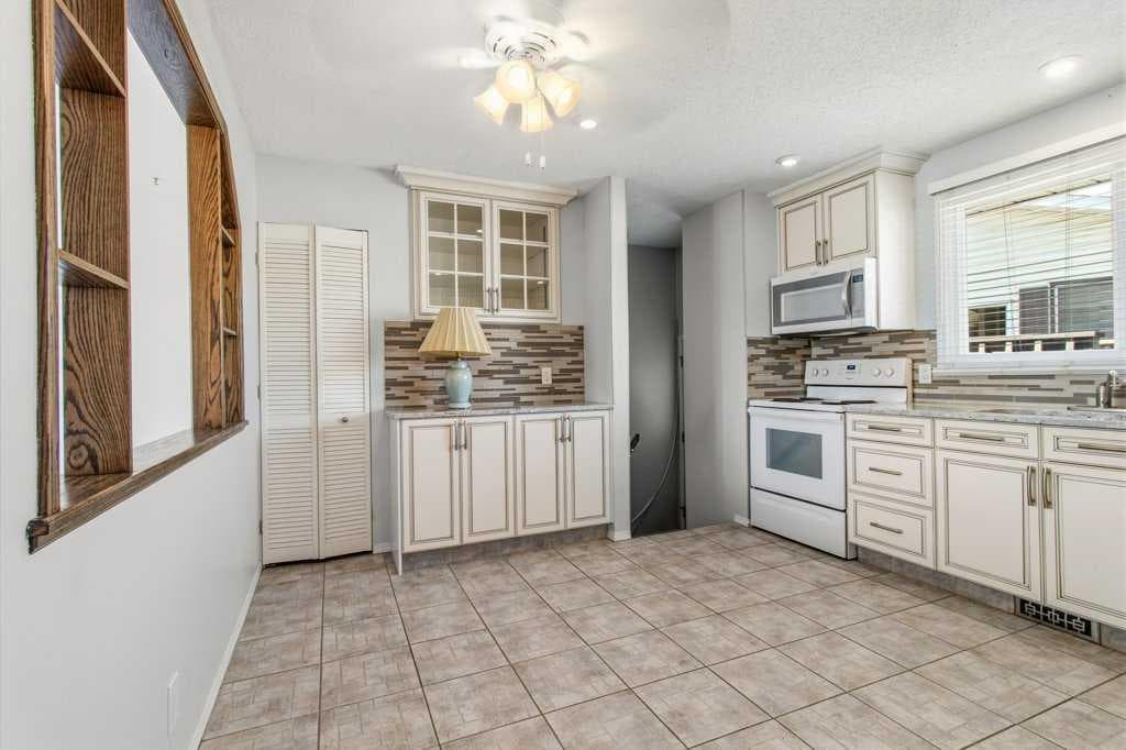 40 Neal Close — photo 3