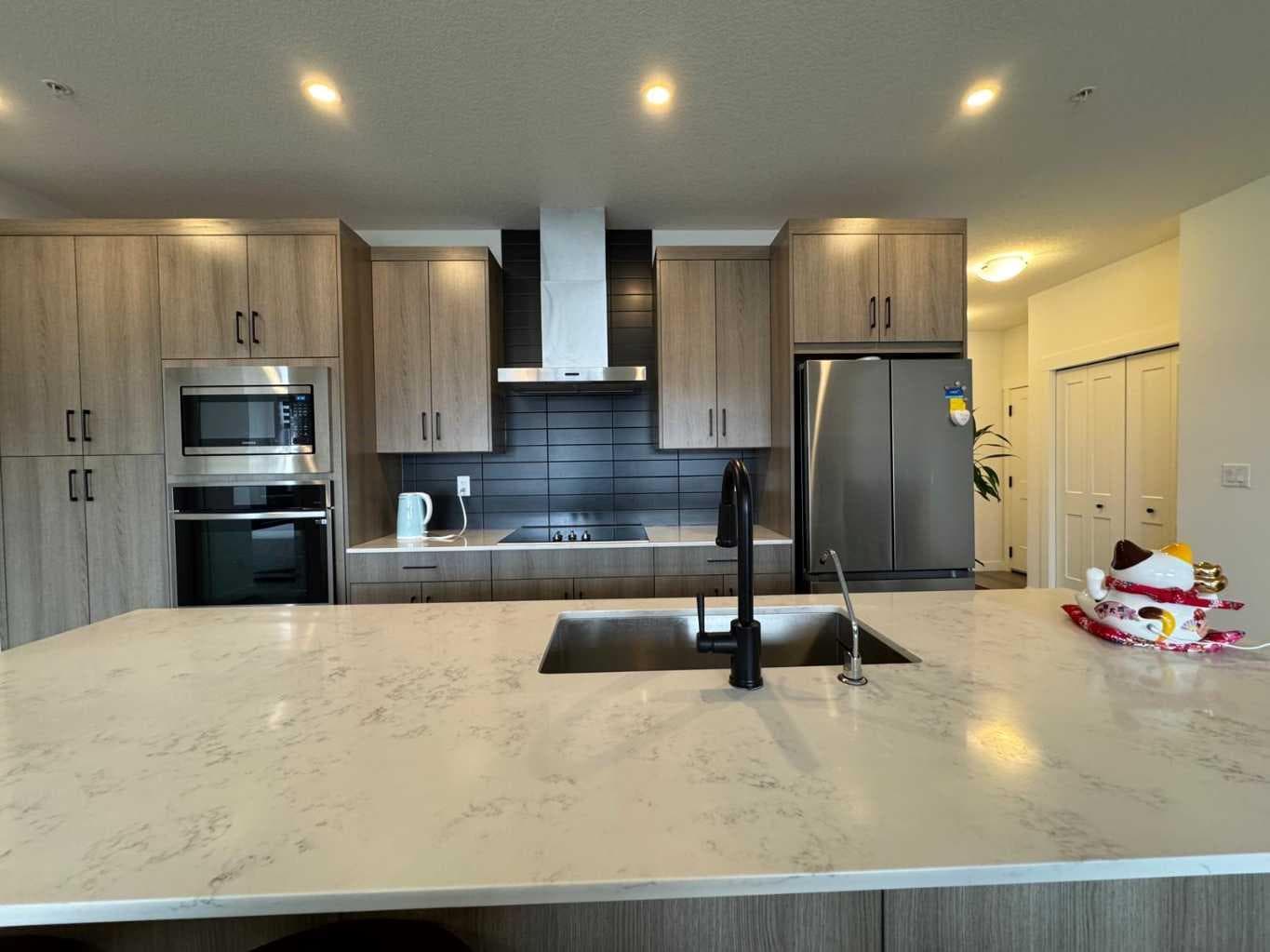 1207, 55 Lucas Way NW — photo 3