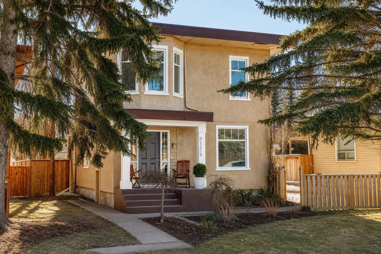 2125 36 Avenue SW — photo 4