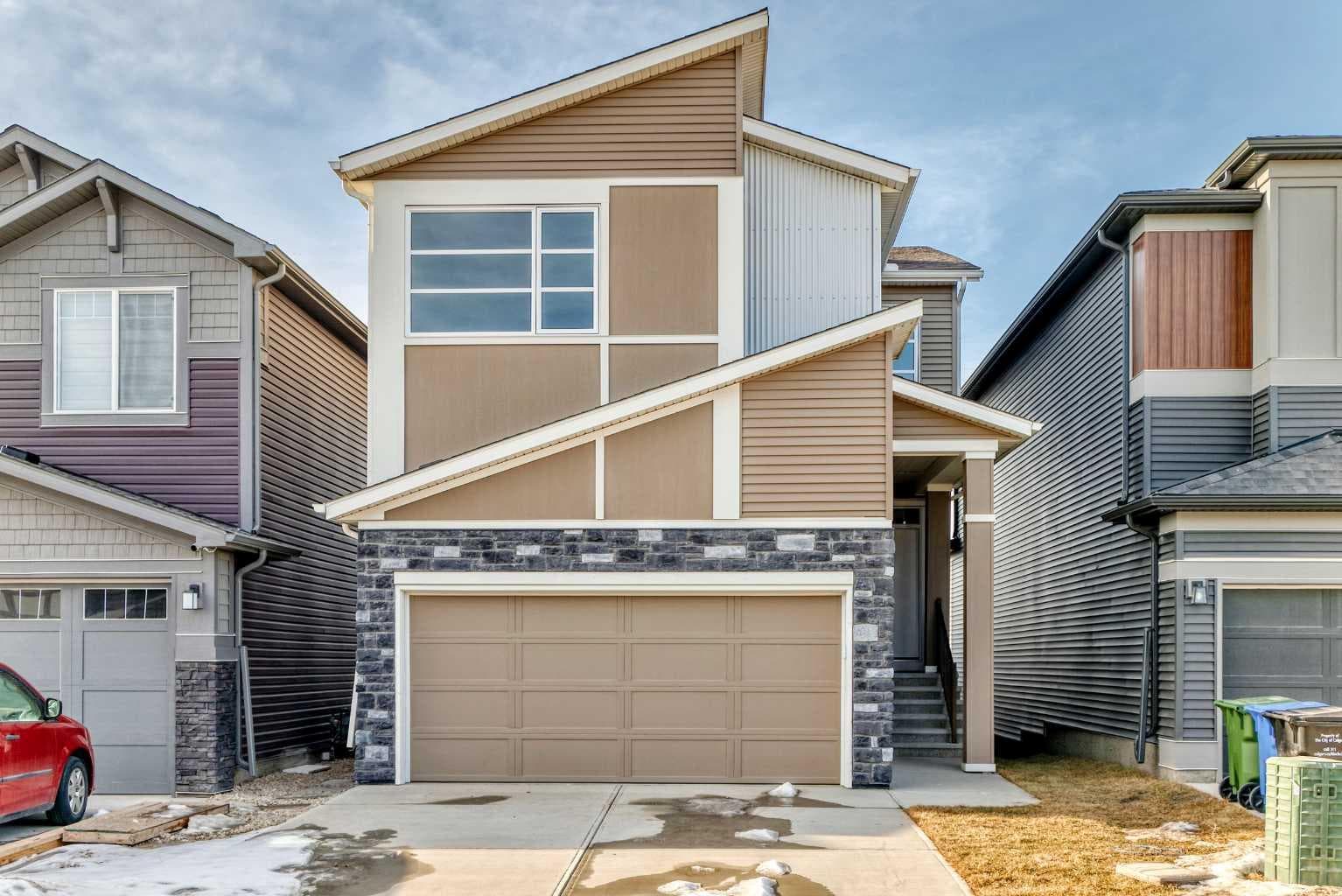 31 Lucas Passage NW — photo 1