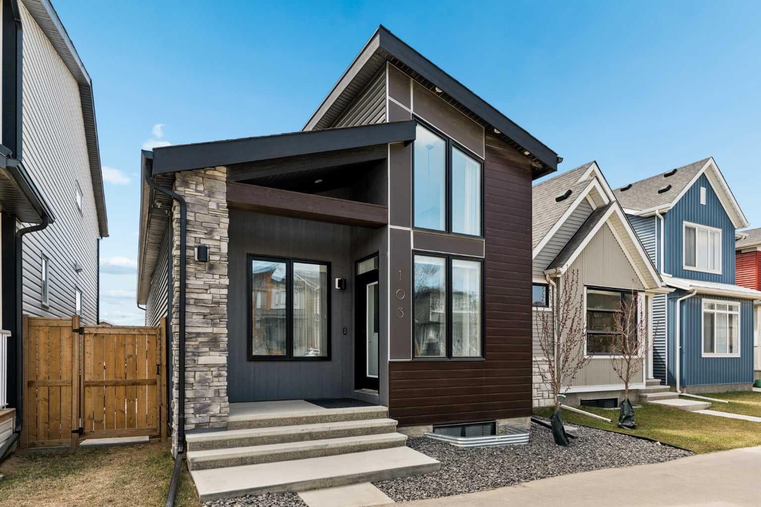 Detached in Haskayne