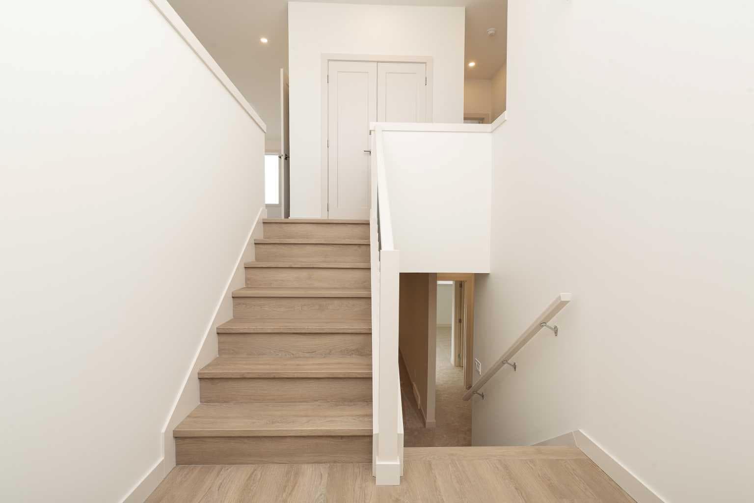 566 Malahat Green W — photo 3