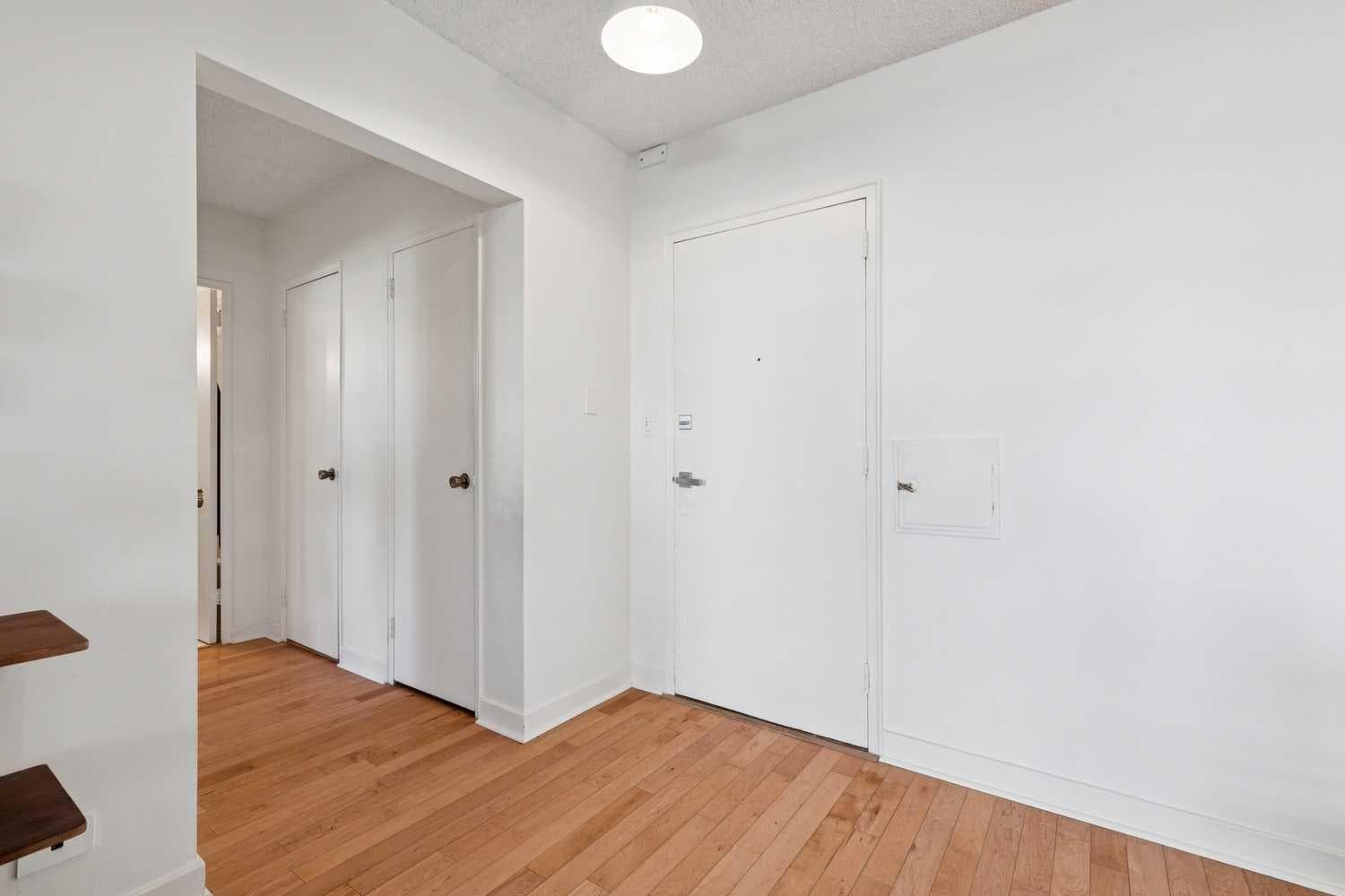 204, 3316 Rideau Place SW — photo 2