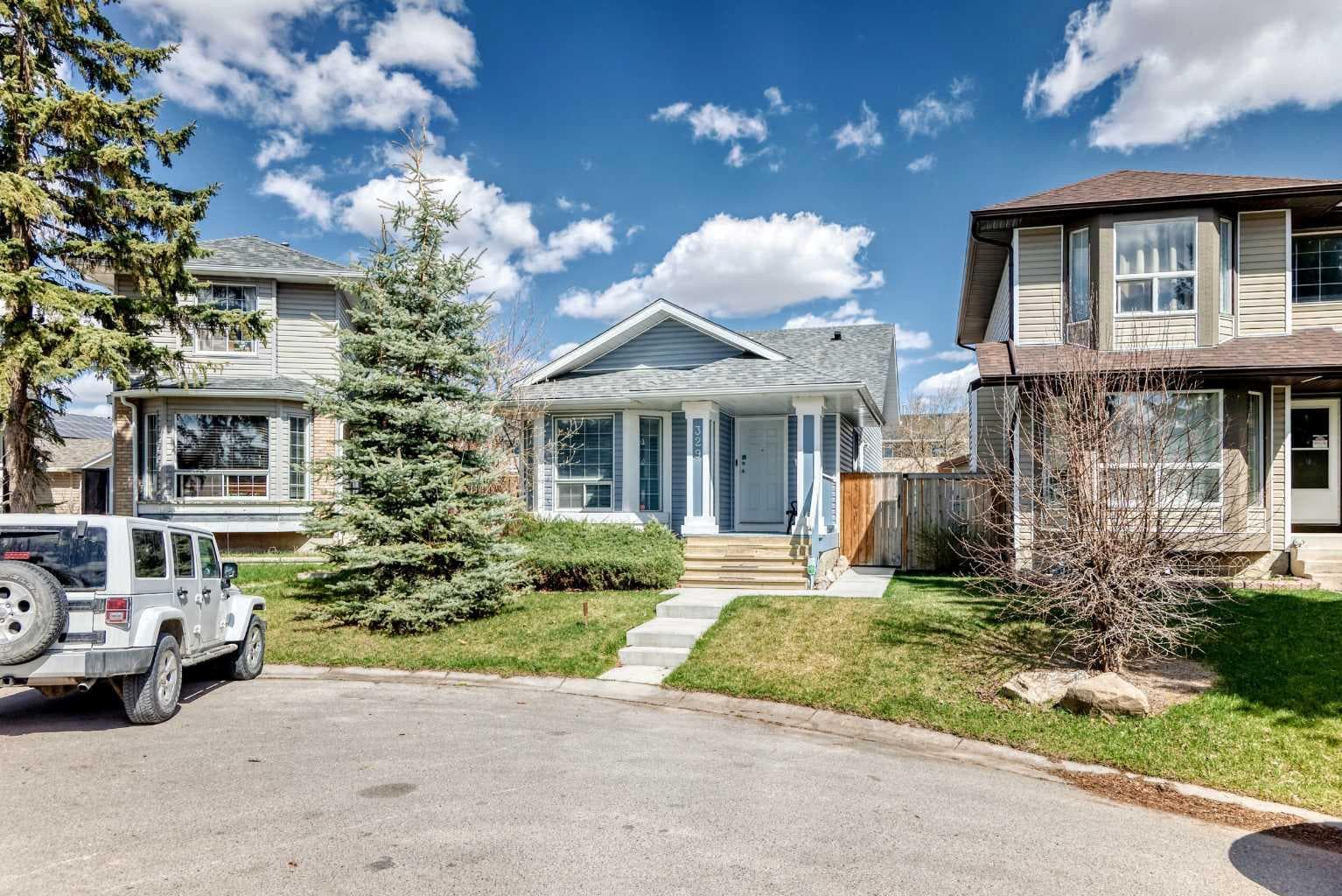 329 Martinwood Place NE — photo 3