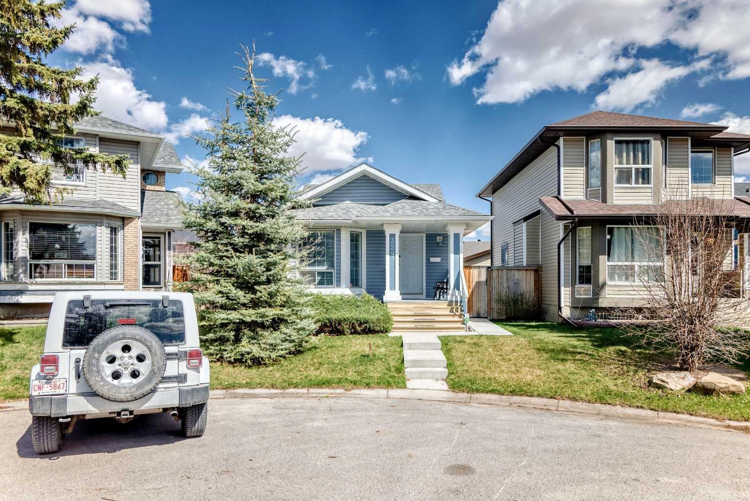 329 Martinwood Place NE — photo 4