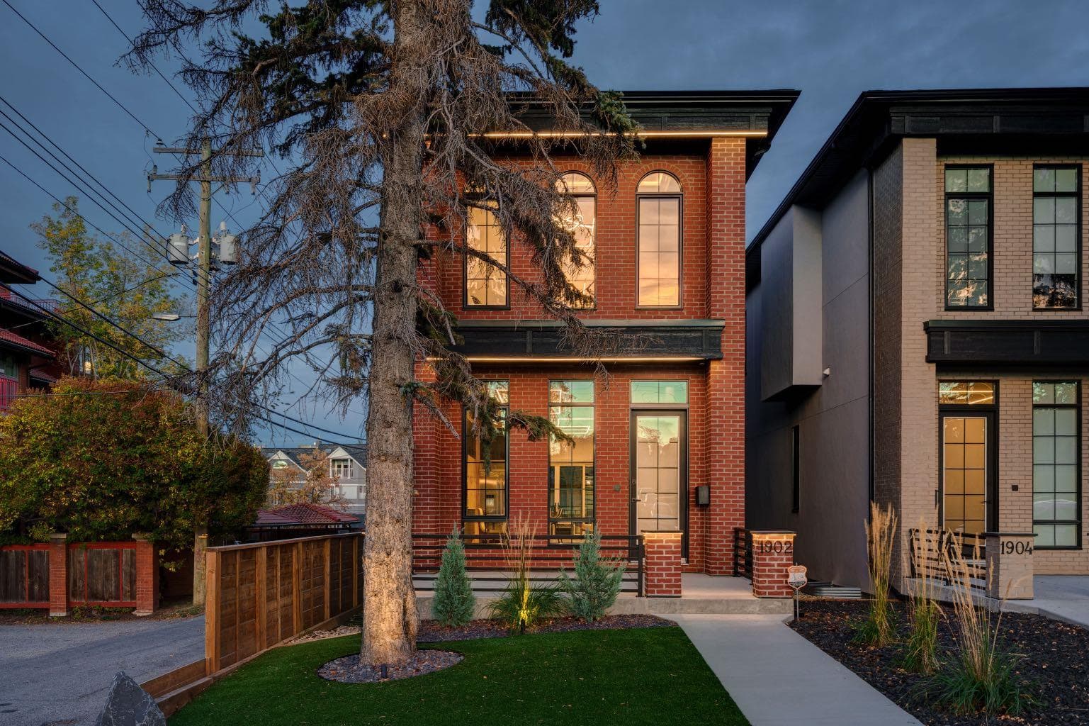 1902 13 Street SW — photo 1