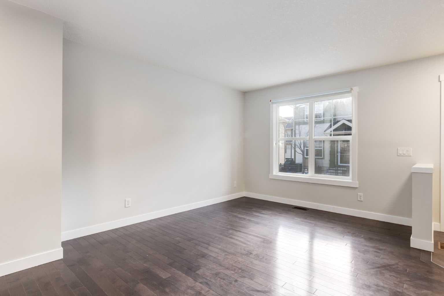 1022 Mckenzie Towne Villas SE — photo 5