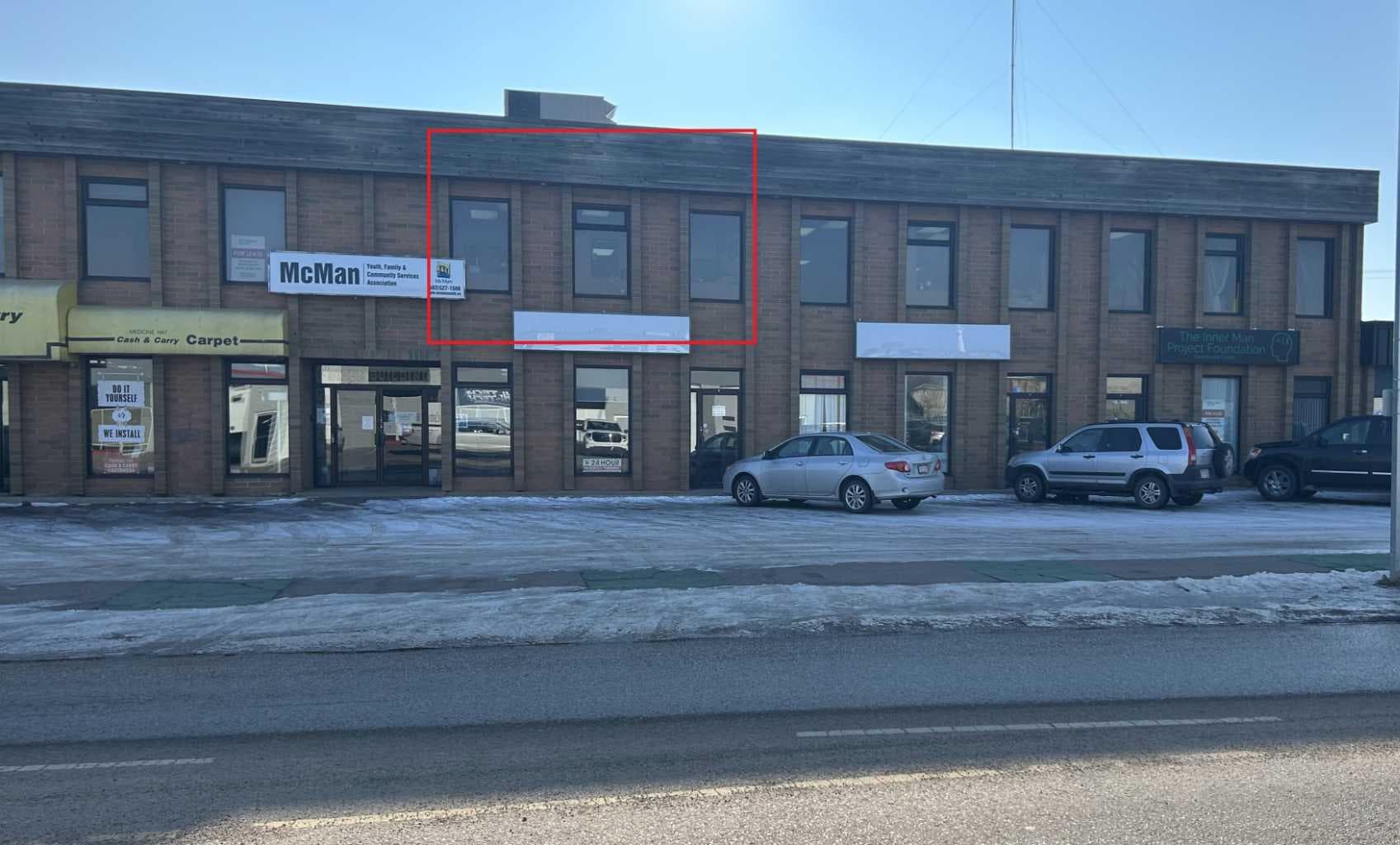 14, 941 South Railway Street SE — photo 1