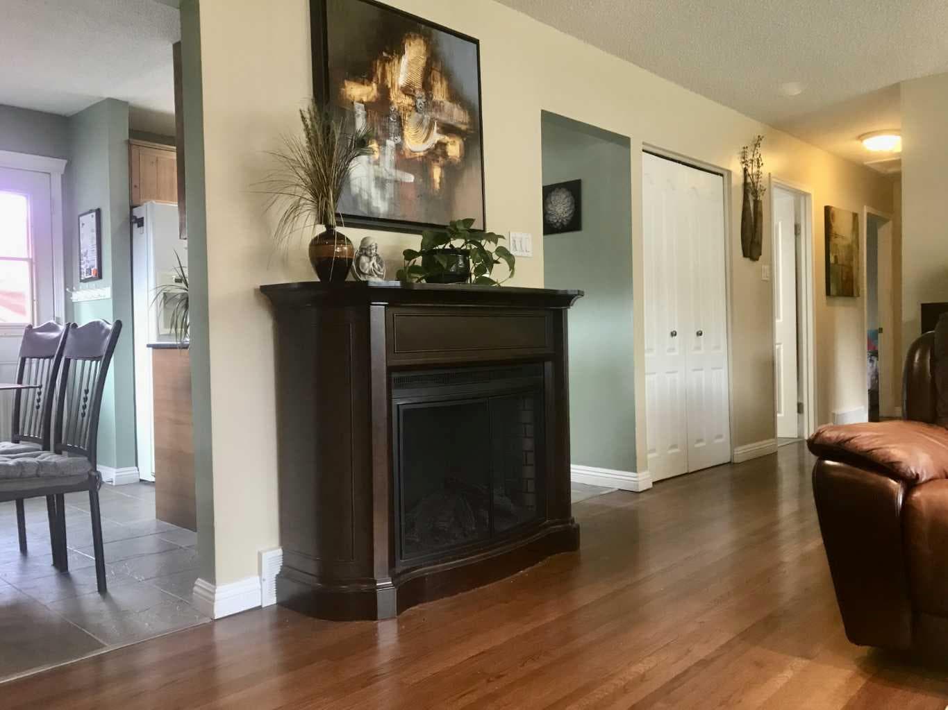 320 Haddon Road SW — photo 5
