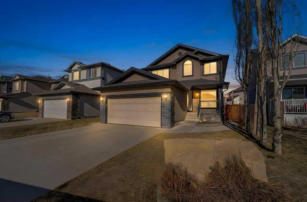 284 Hawkmere View — photo 1
