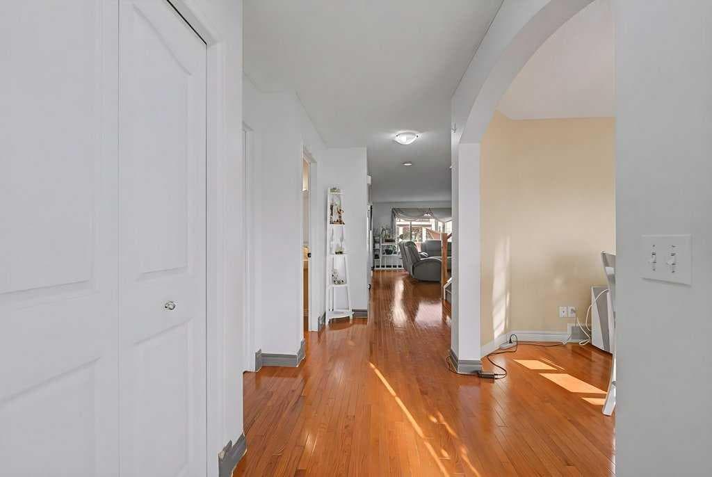284 Hawkmere View — photo 3