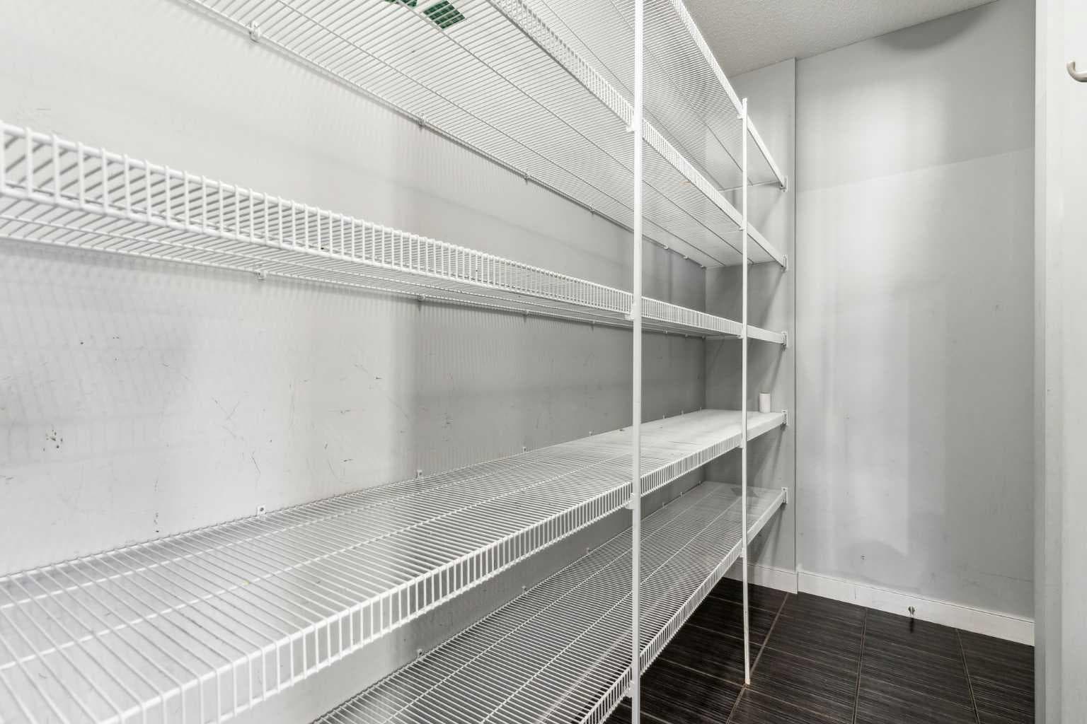 325 Evanspark Gardens NW — photo 5