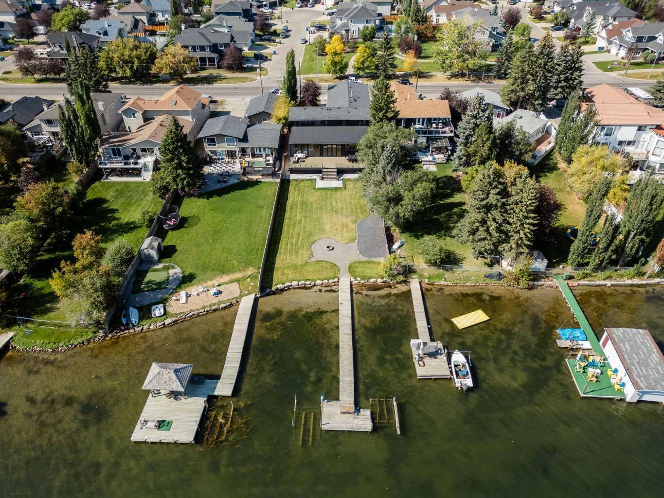 692 West Chestermere Drive — photo 1