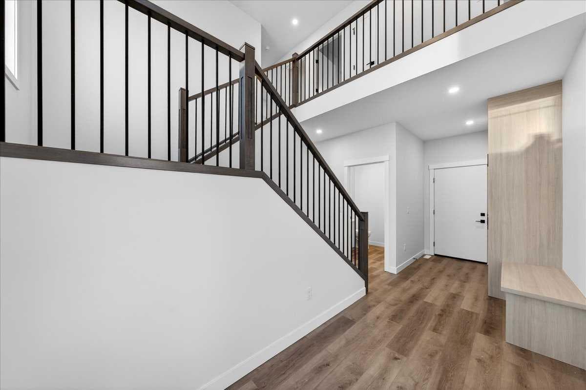 3 Lakewood Way — photo 4