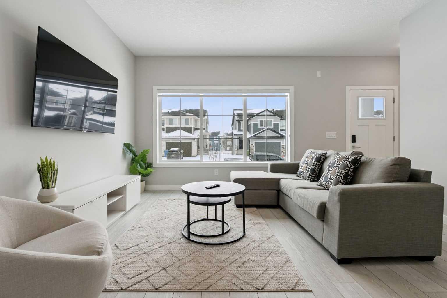 556 Chelsea Gardens — photo 3