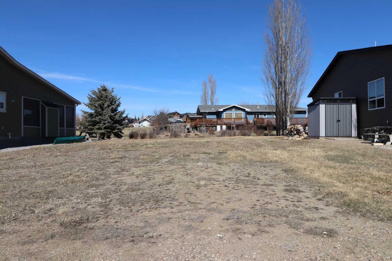 663 Lakeside Drive — photo 1