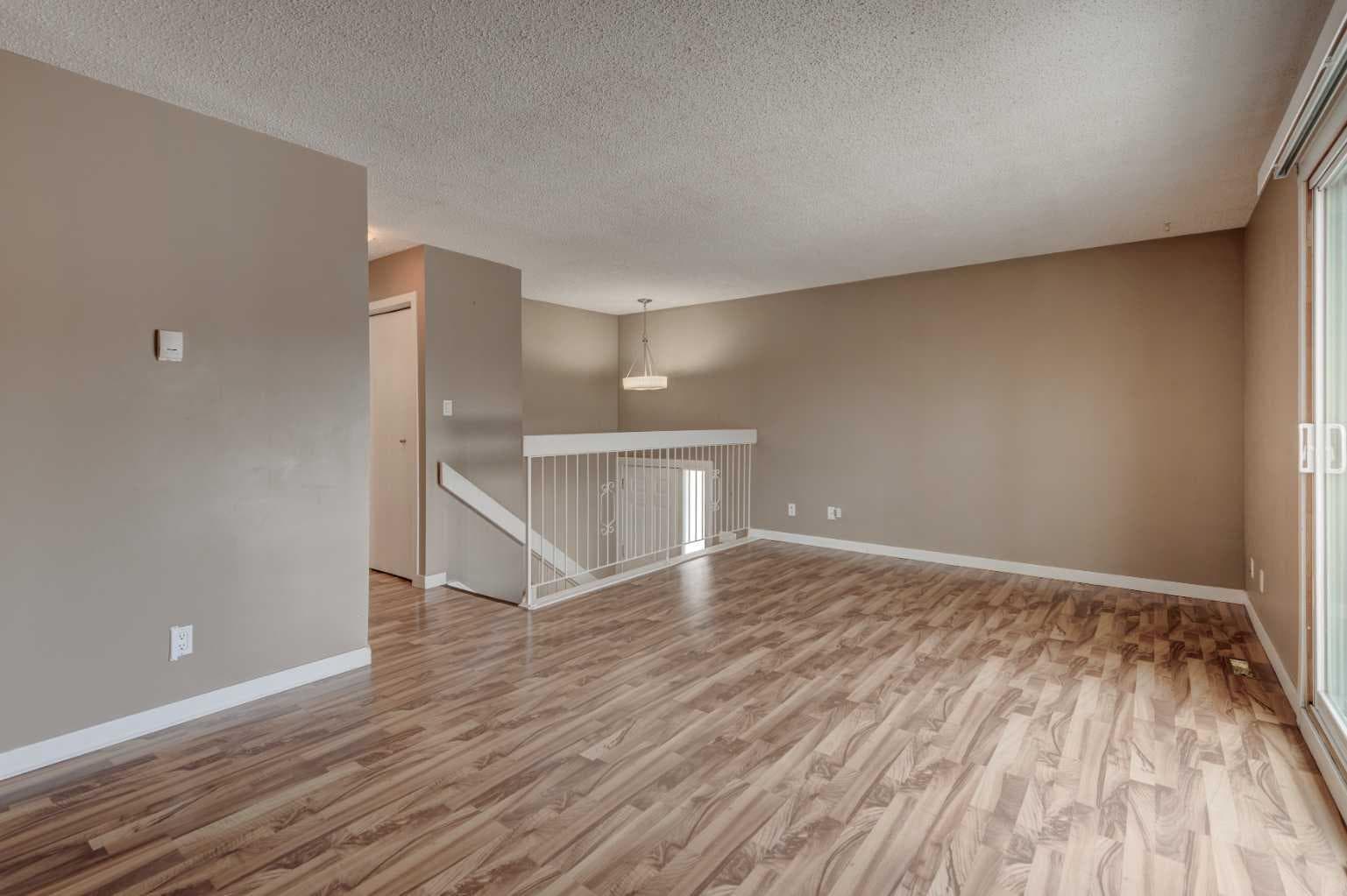 11452 8 Street SW — photo 3