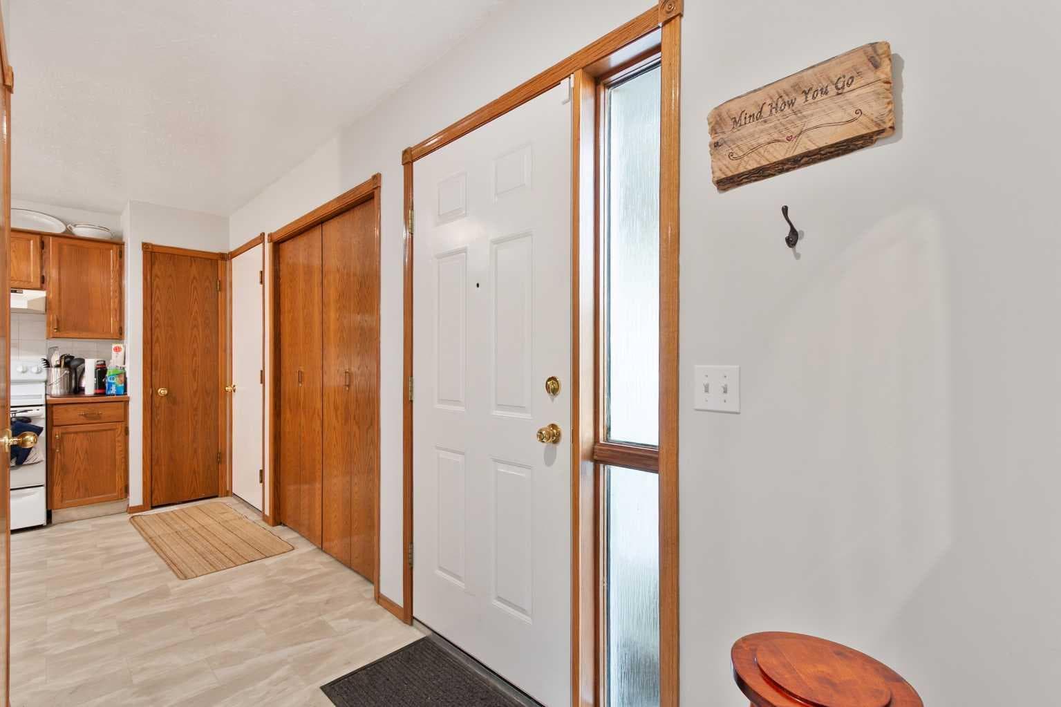 4102 Silverpark Estates Close — photo 5