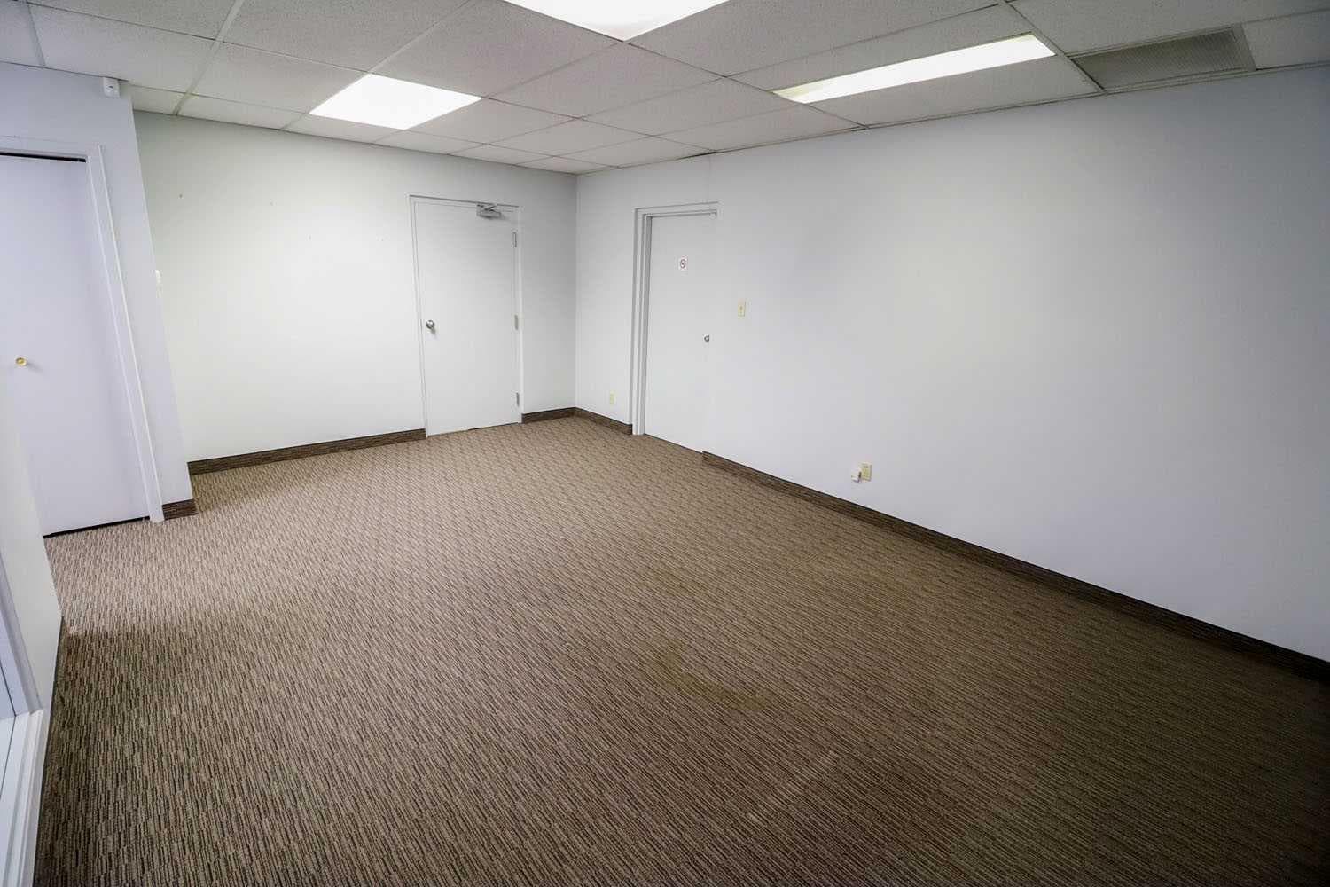 Suite 1, 4321 23B Street NE — photo 4