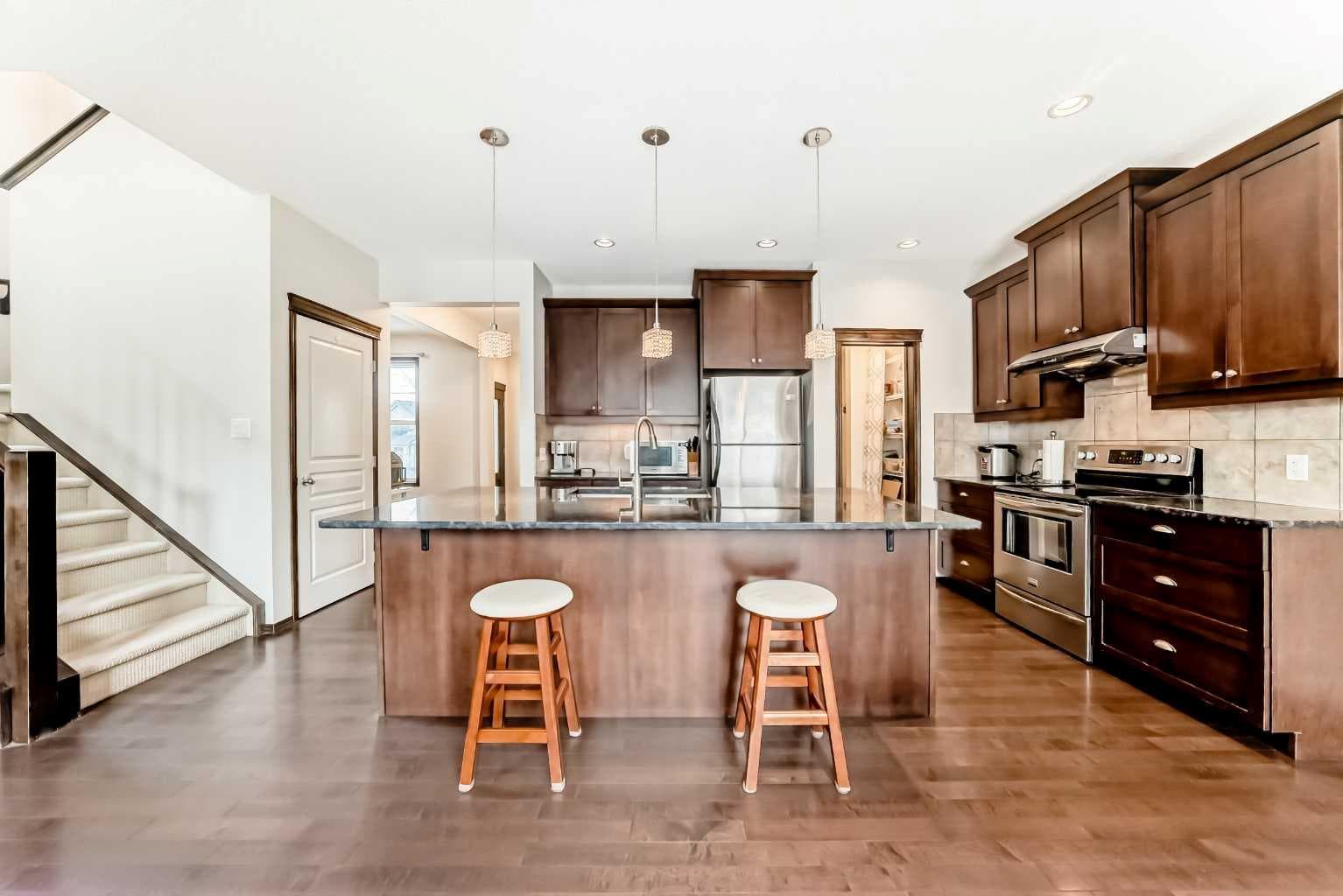 691 Panamount Boulevard NW — photo 4