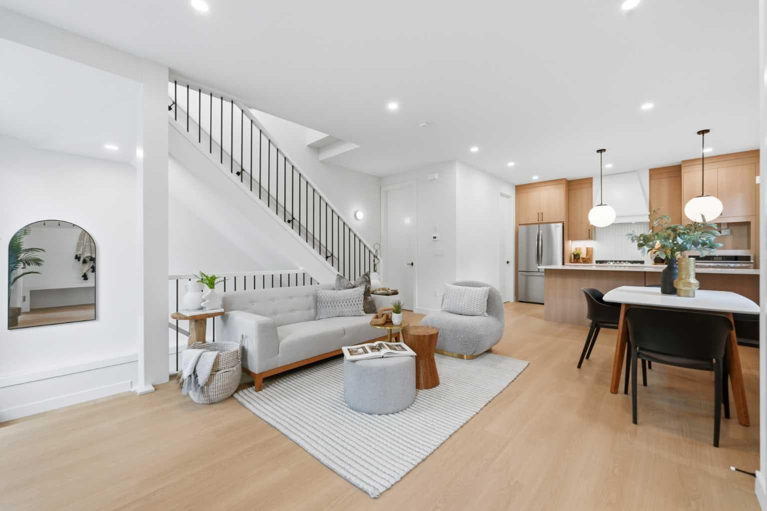 2, 521 15 Avenue NE — photo 3