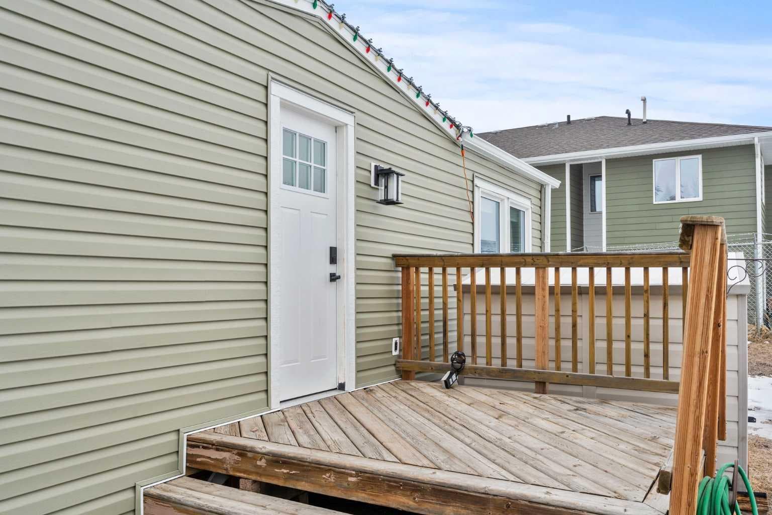 227 2 Avenue SE — photo 3