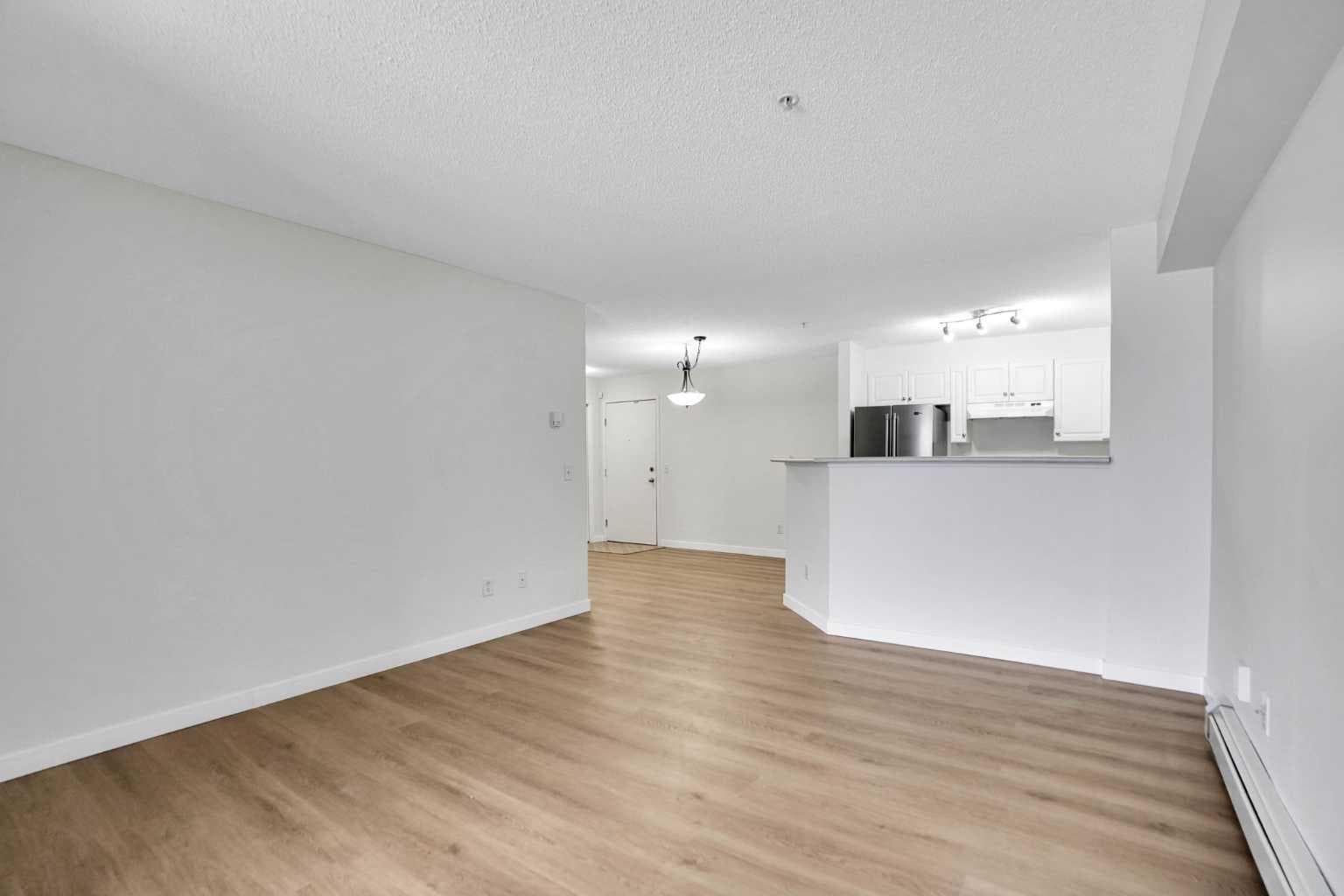 107, 5500 Somervale Court SW — photo 3