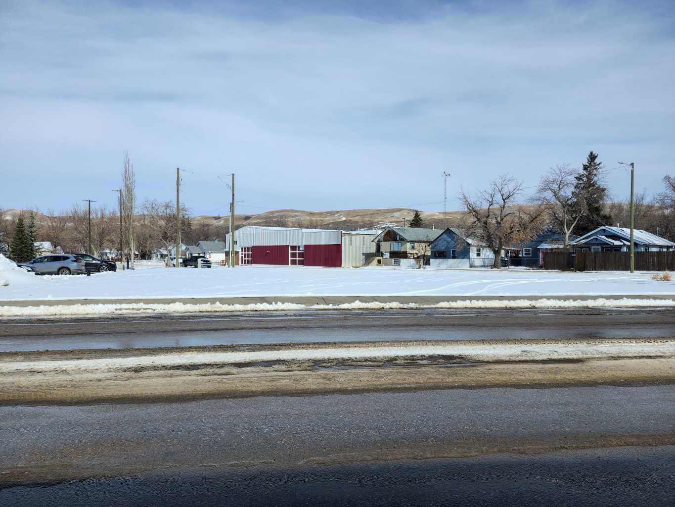 200 Railway Avenue E — photo 2