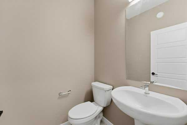 213 Bayview Park SW — photo 4