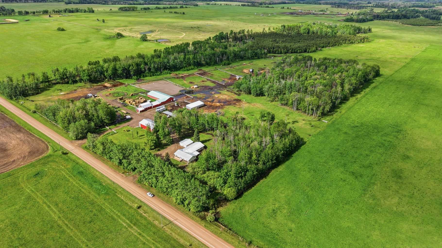 445056 Range Road 40 — photo 1