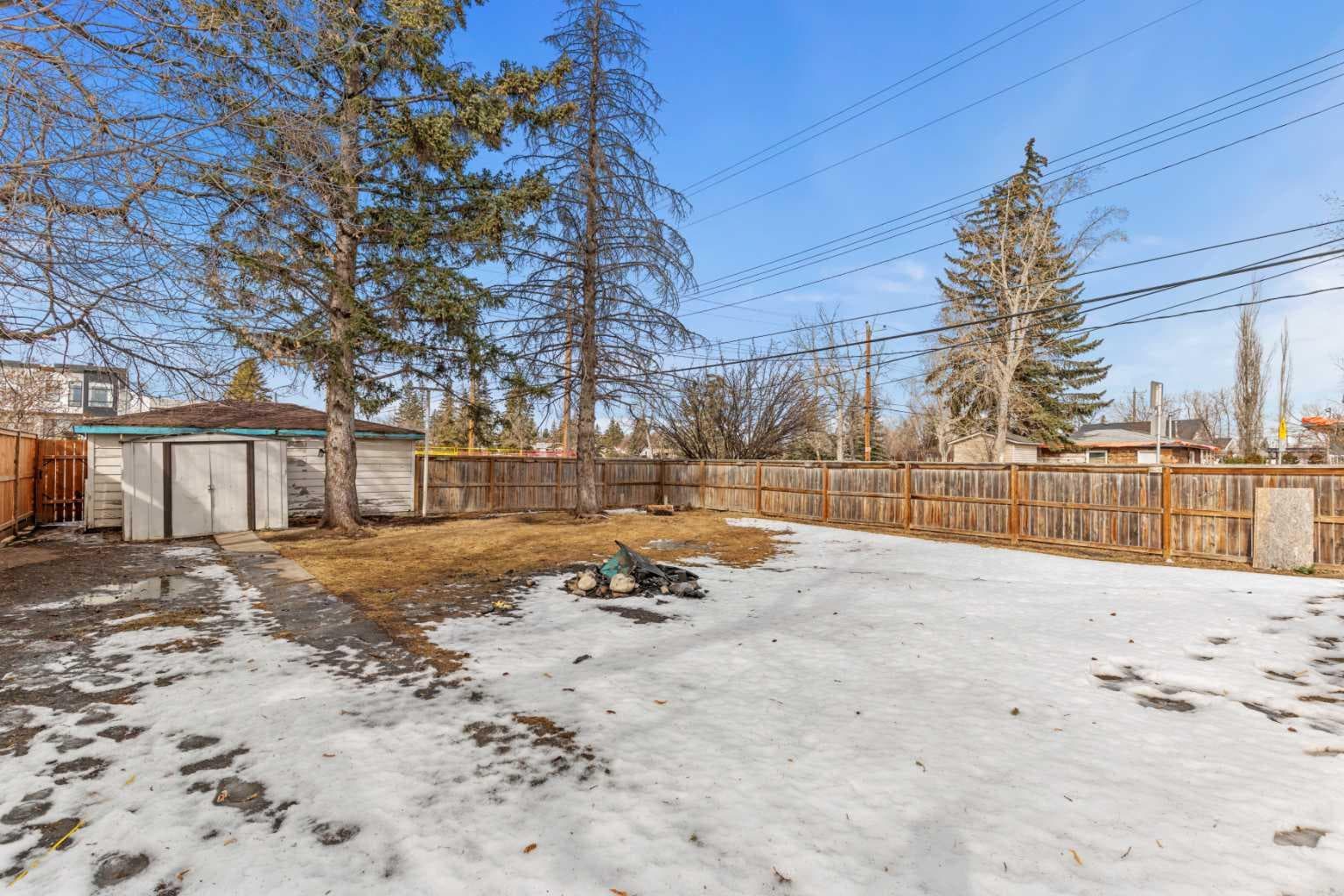 1403 43 Street SW — photo 5