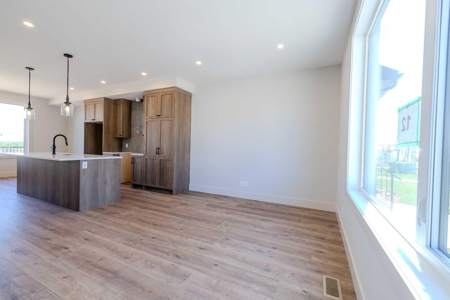 12 Tillotson Downs — photo 4