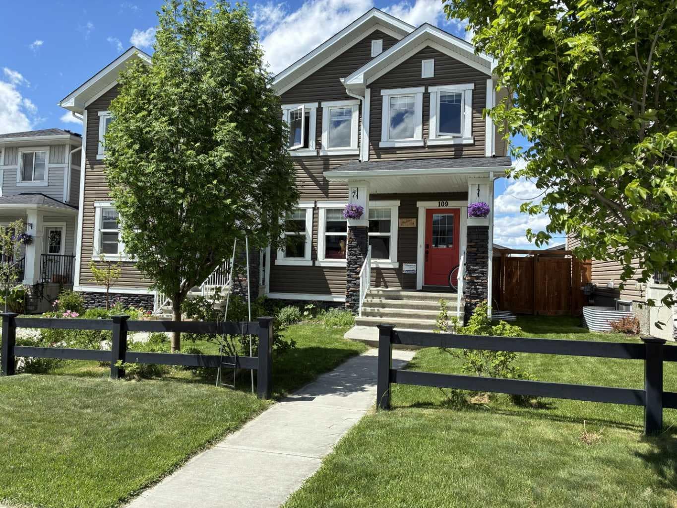 109 Heartland Boulevard — photo 1