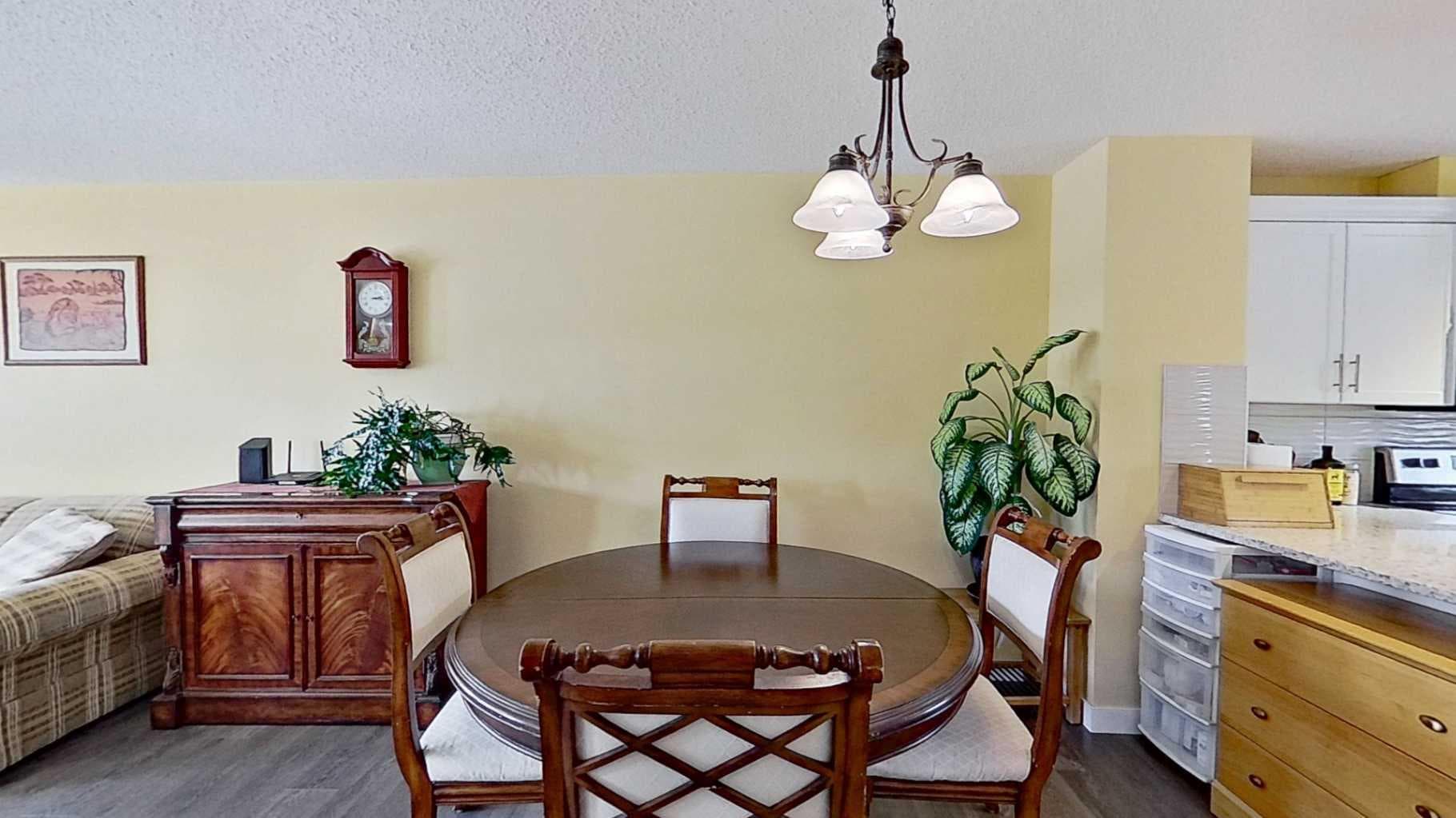 109 Heartland Boulevard — photo 4